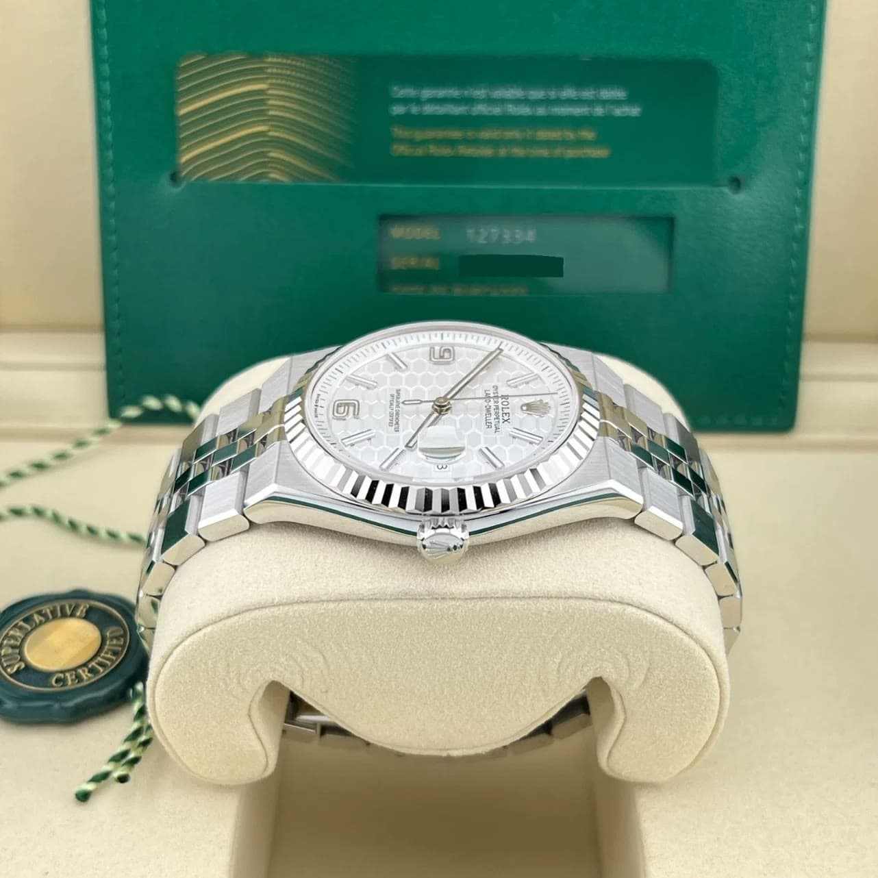 2026 Rolex Land-Dweller 40 Oystersteel / Fluted / White Honeycomb Motif / Arabic / Flat Jubilee 127334-0001 — 40 mm, Steel, W